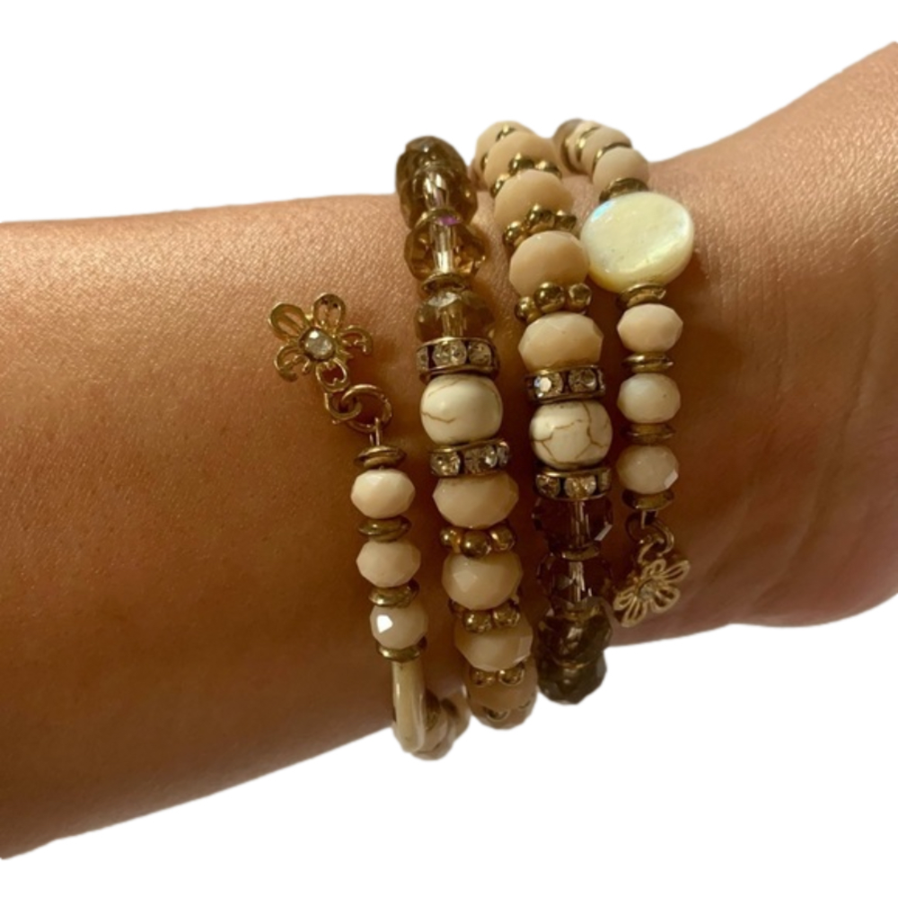 Shiny Rhinestone Embellished Beaded Bracelet - Picture 3 of 3